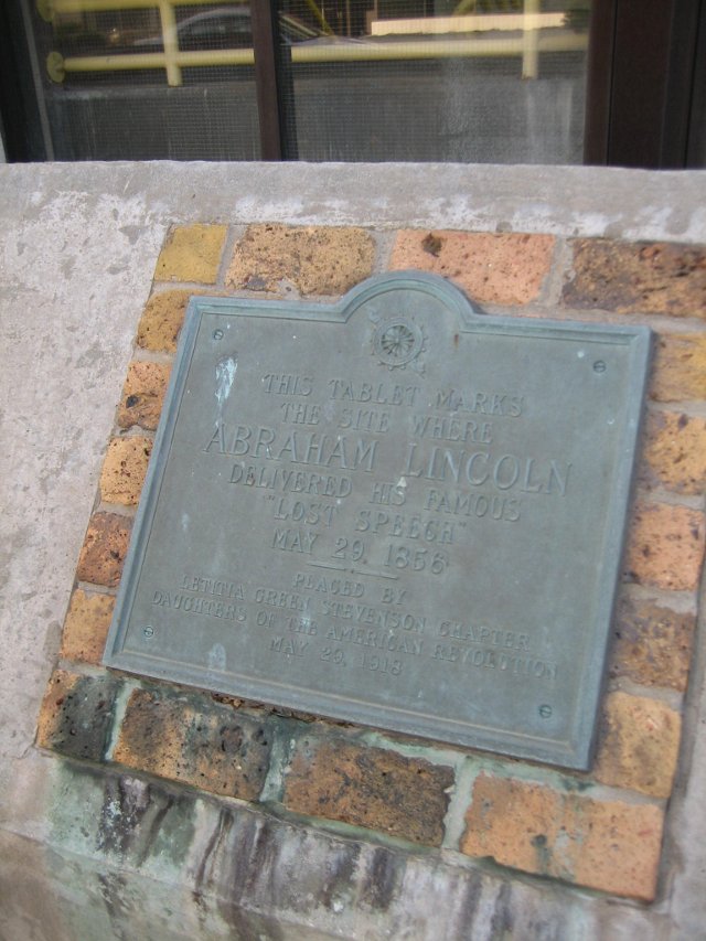 Bloomington_Il_Lost_Speech_site_plaque